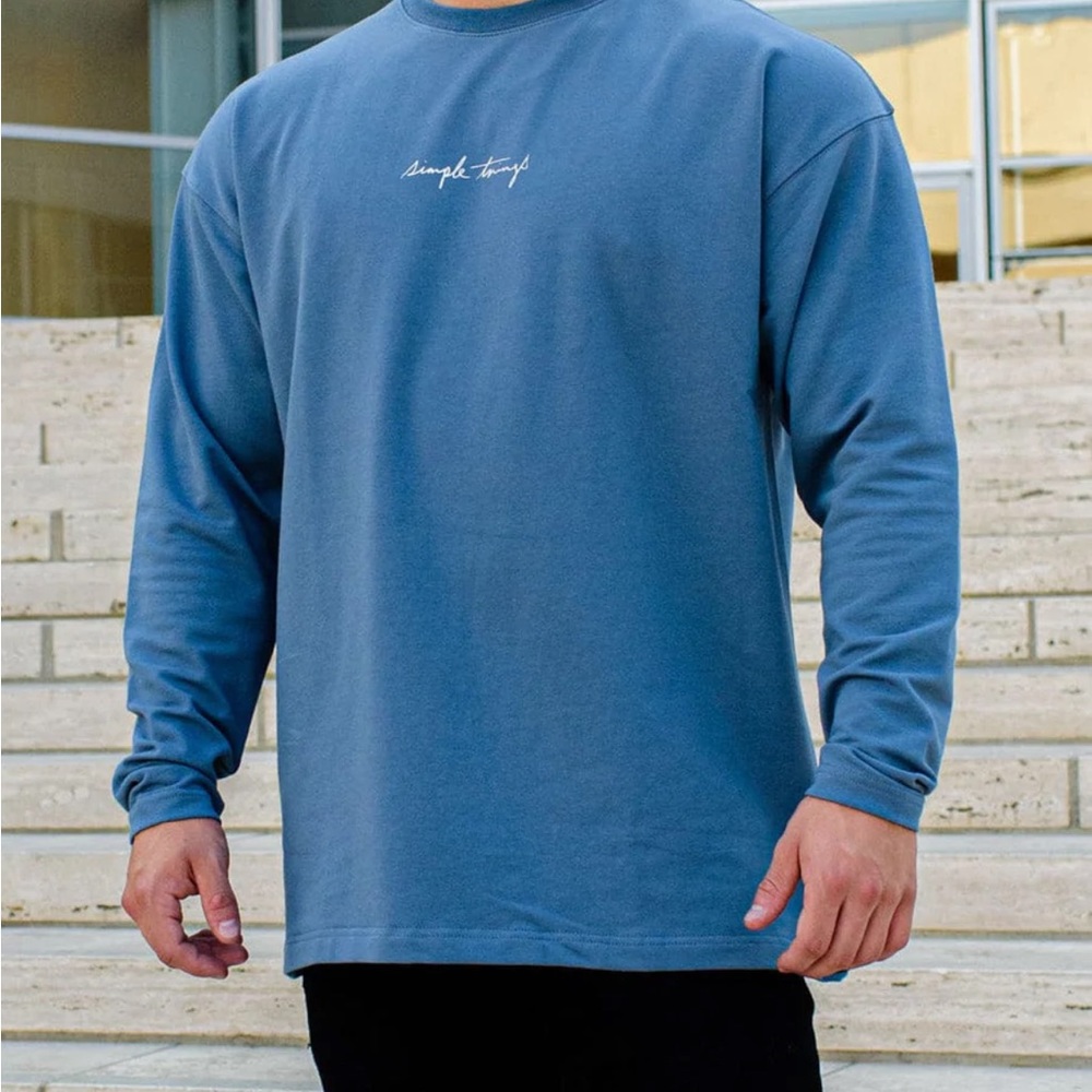 YoungLA Large Long Sleeve Crew Neck